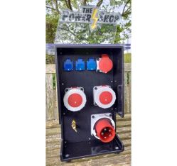 Strømdistribusjon, PowerShop PD.125.11Diff - Inn: CEE 32A 400v Ut: 2 CEE 63A + 1 CEE 32A + 3 Schuko 