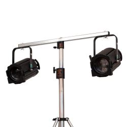 2 Lantern Tee Bar, Doughty T43000 - zinc plated